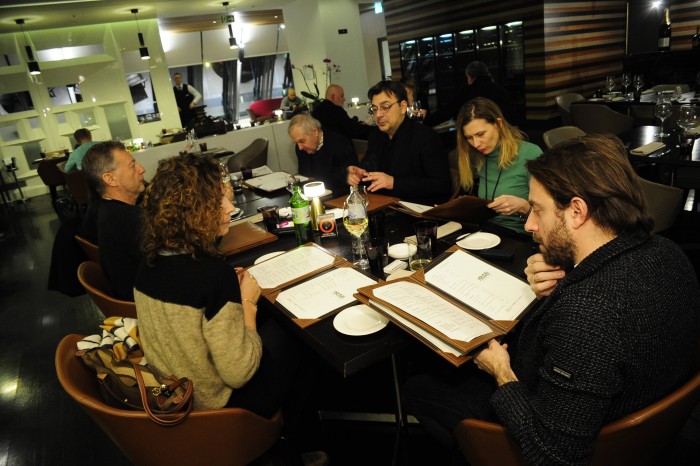 beograd 27.02.2018. umetnicki direktor festivala jugoslav cosic na veceri sa clanovima glavnog zirija 46 festa. foto dusan milenkovic